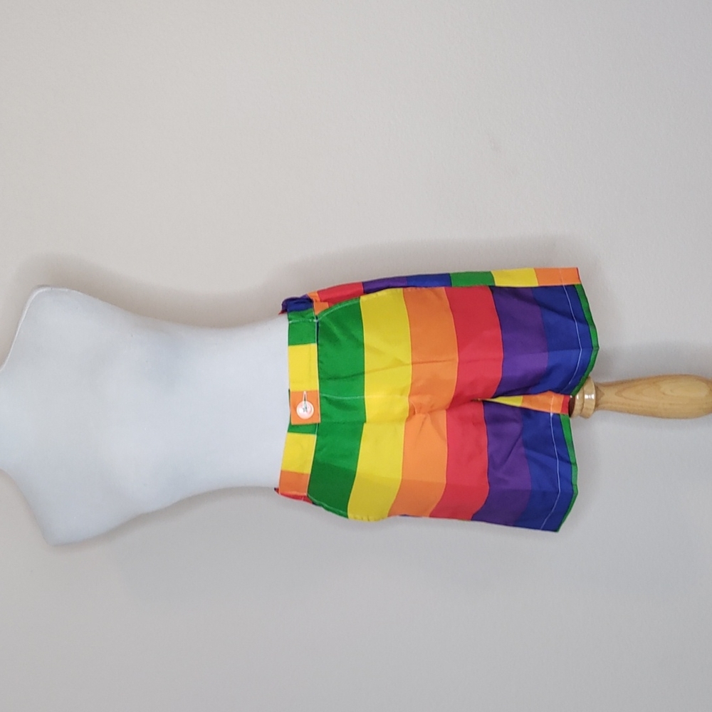Happy Hour Shorts extra small and colorful